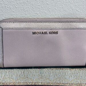 Michael Kors Blush Pink Wallet